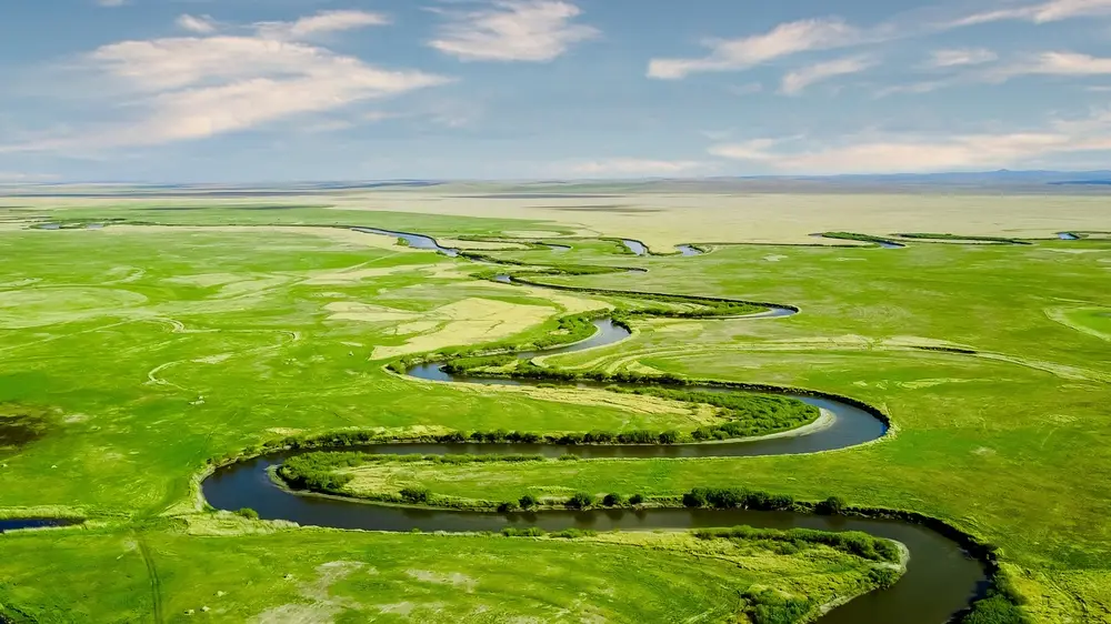 angin-steppe-dan-langit-tanpa-batas-mongolia-memanggil